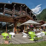 Les Grands Montets & Hotel 4*