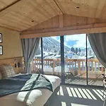 Les Grands Montets & Hotel Chamonix Mont Blanc