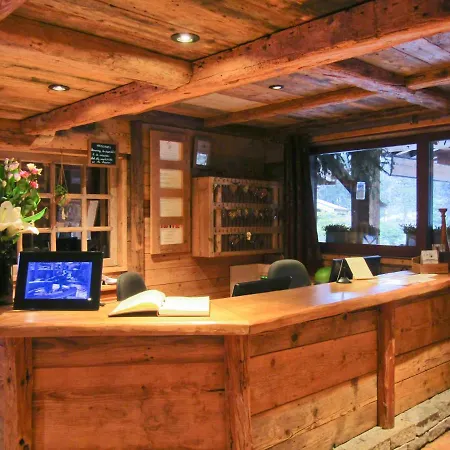 Les Grands Montets & 酒店 4*