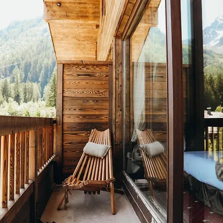 Отель Les Grands Montets Hotel & Spa 4*