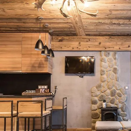 Отель Les Grands Montets Hotel & Spa Шамони