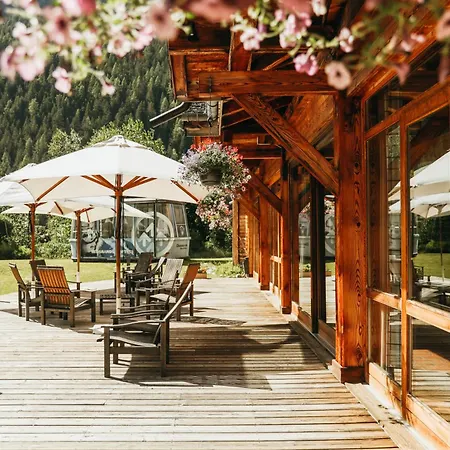 Hotel Les Grands Montets 4*