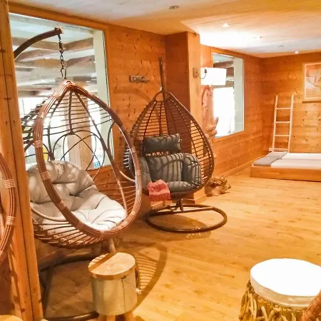 Les Grands Montets Hotel 4*